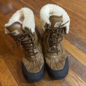 UGG Australia Adirondack Chesnut Winter Snow Boots Size 9
